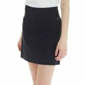 SKORT! S.C and Company Sz. Large black skort